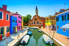 Die farbenfrohe Insel Burano in Venedig