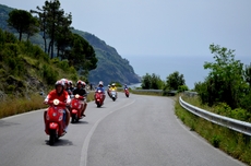 Panorama Vespa-Tour über dem ligurischen Meer